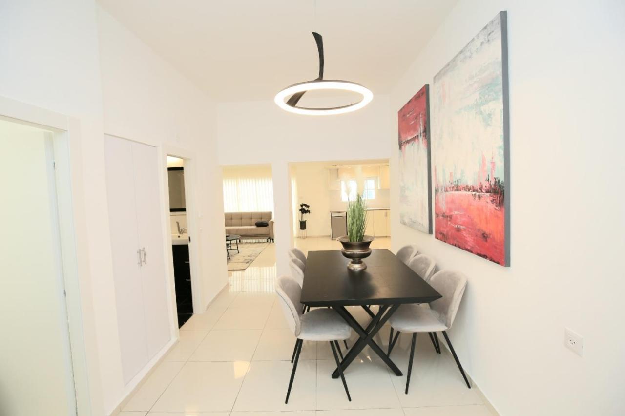 City Center Luxury Apartment In Netanya Bagian luar foto